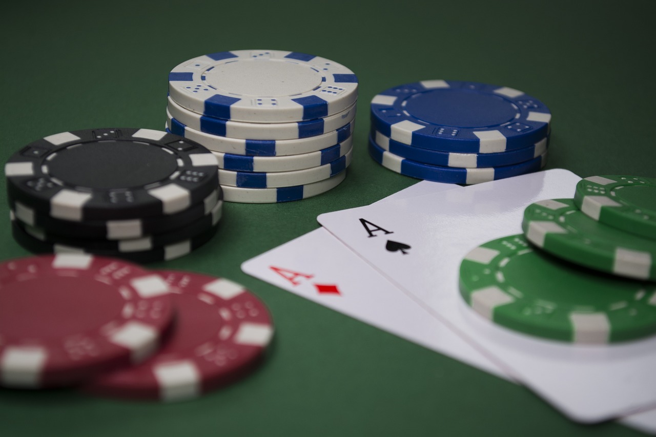 Know How to Defend Your Blinds in a Texas Holdem Game